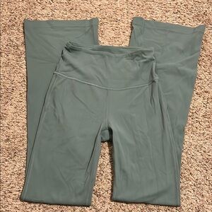 Lululemon Green High-Waisted Leggings